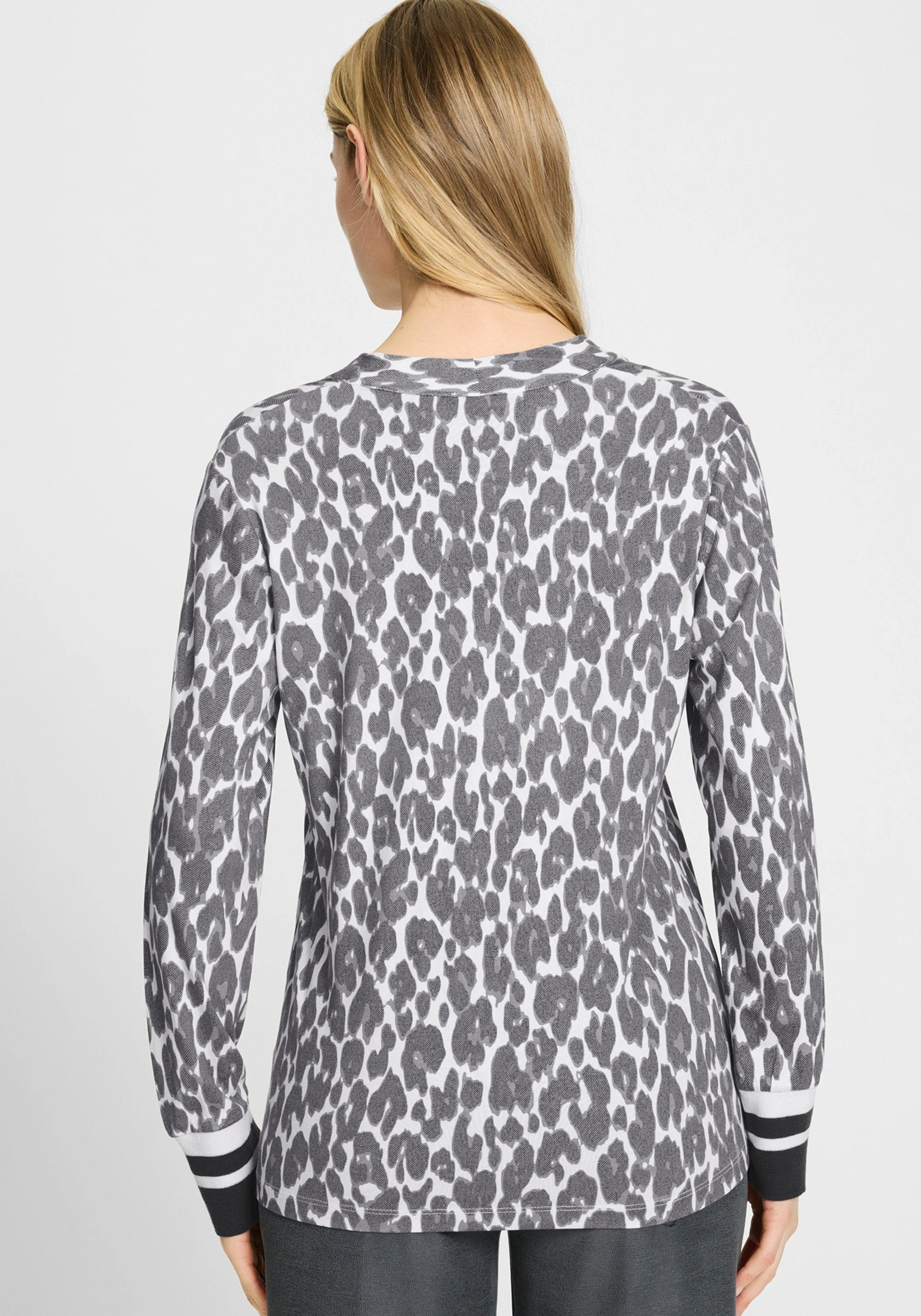 Allover Leopard Print T-Shirt - Image 3