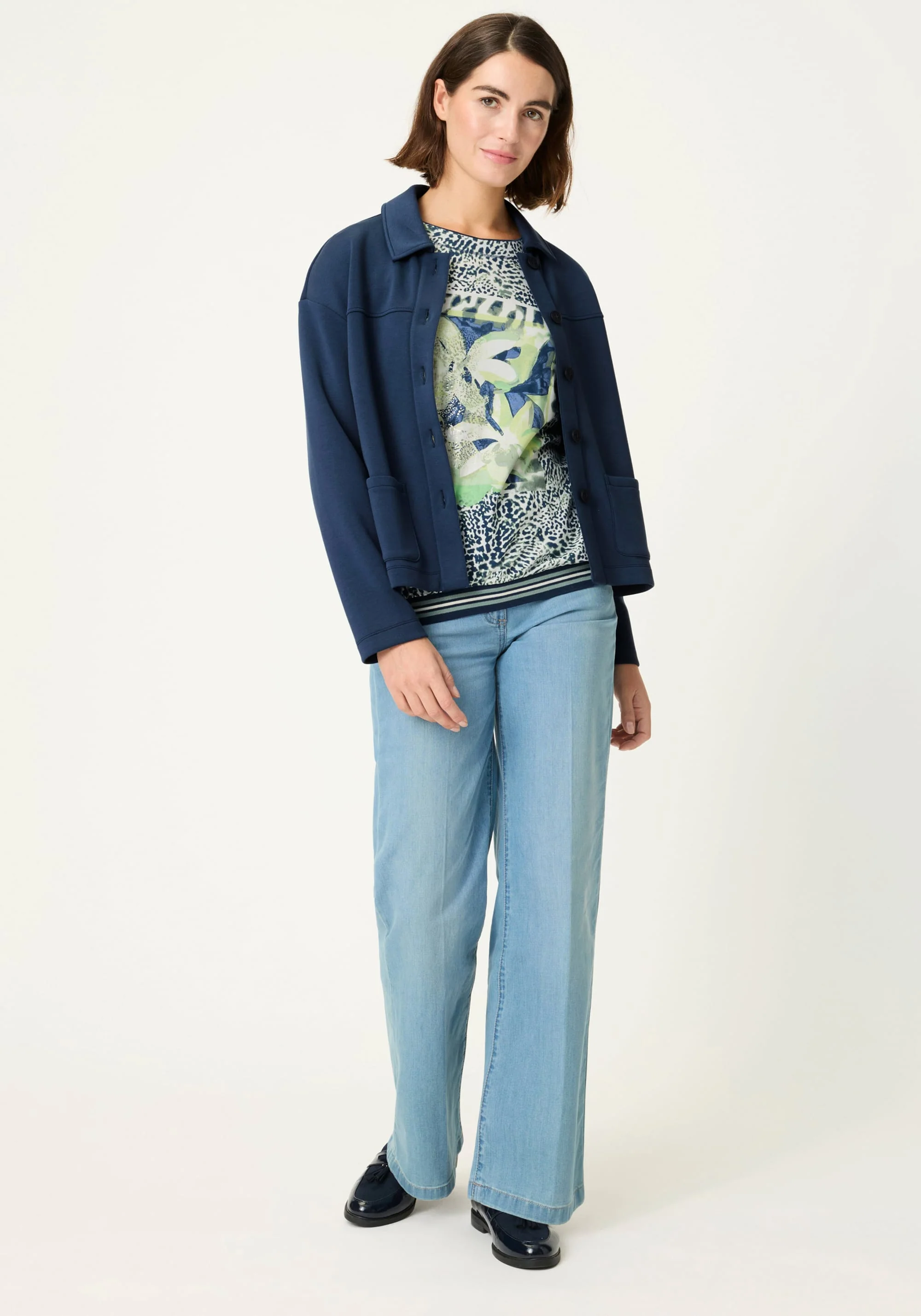 Animal Placement Print T-Shirt - Image 4