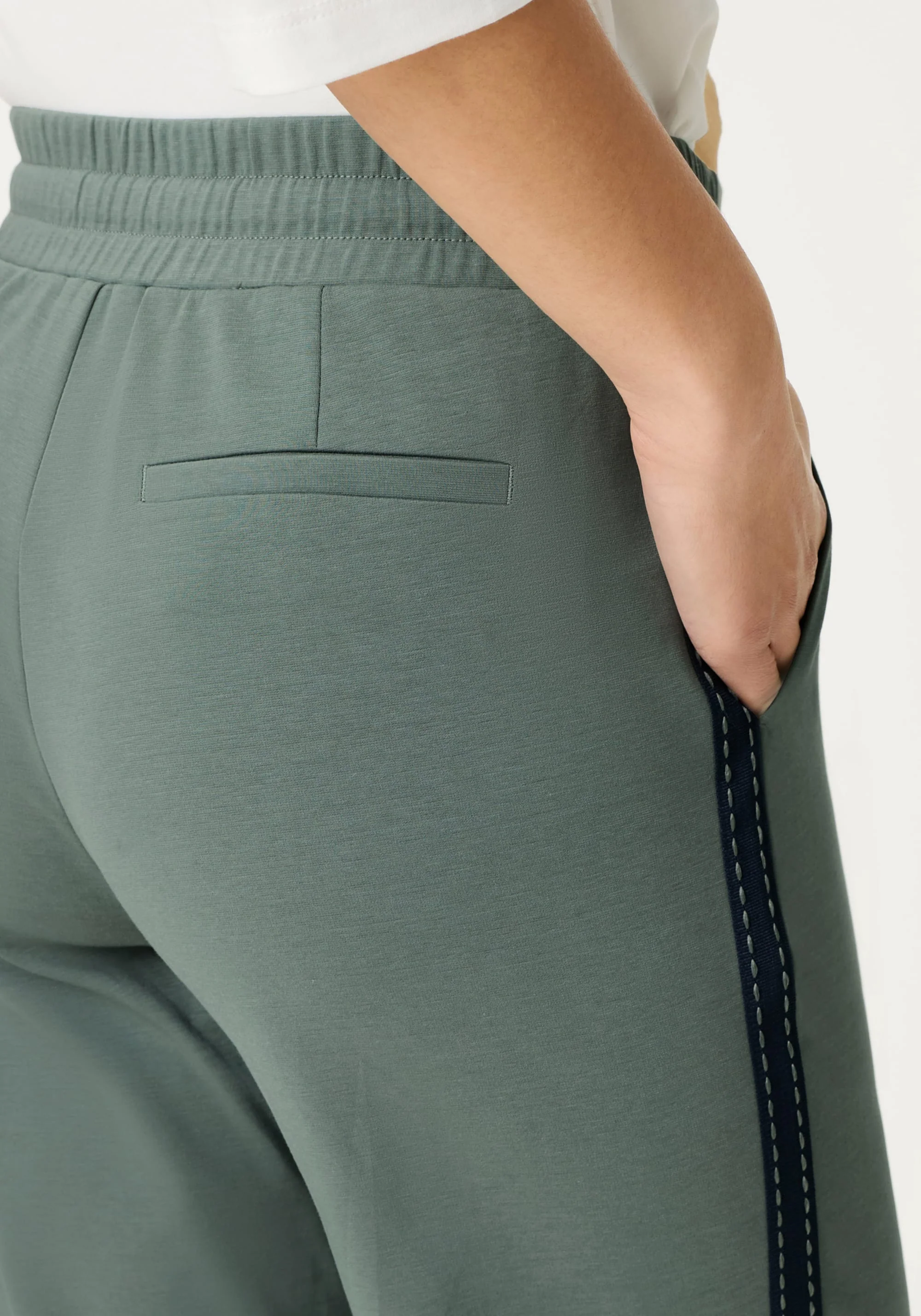 Anna Fit Pant with Side Stripe - Image 4