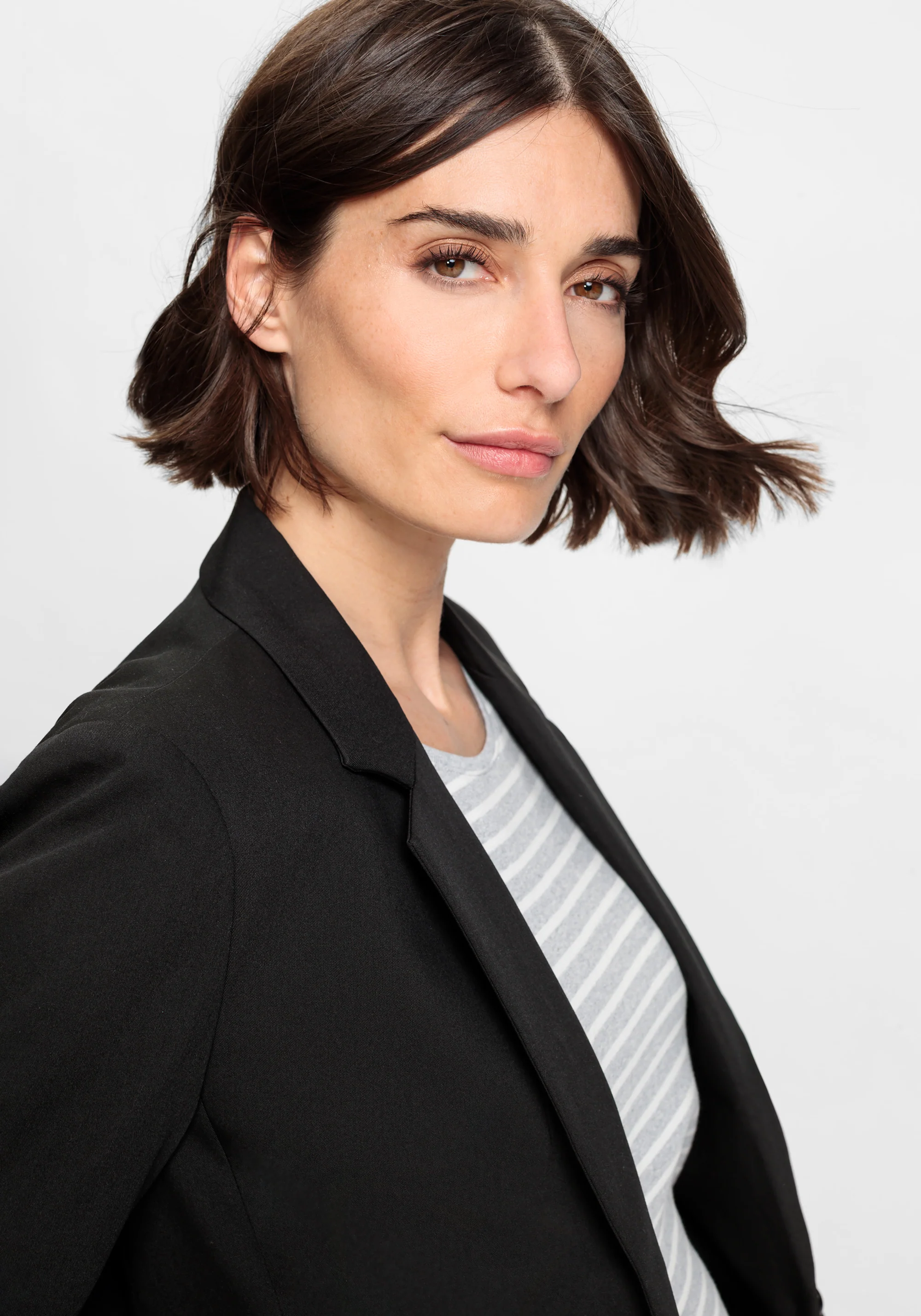 Classic Notch Collar Blazer - Image 12