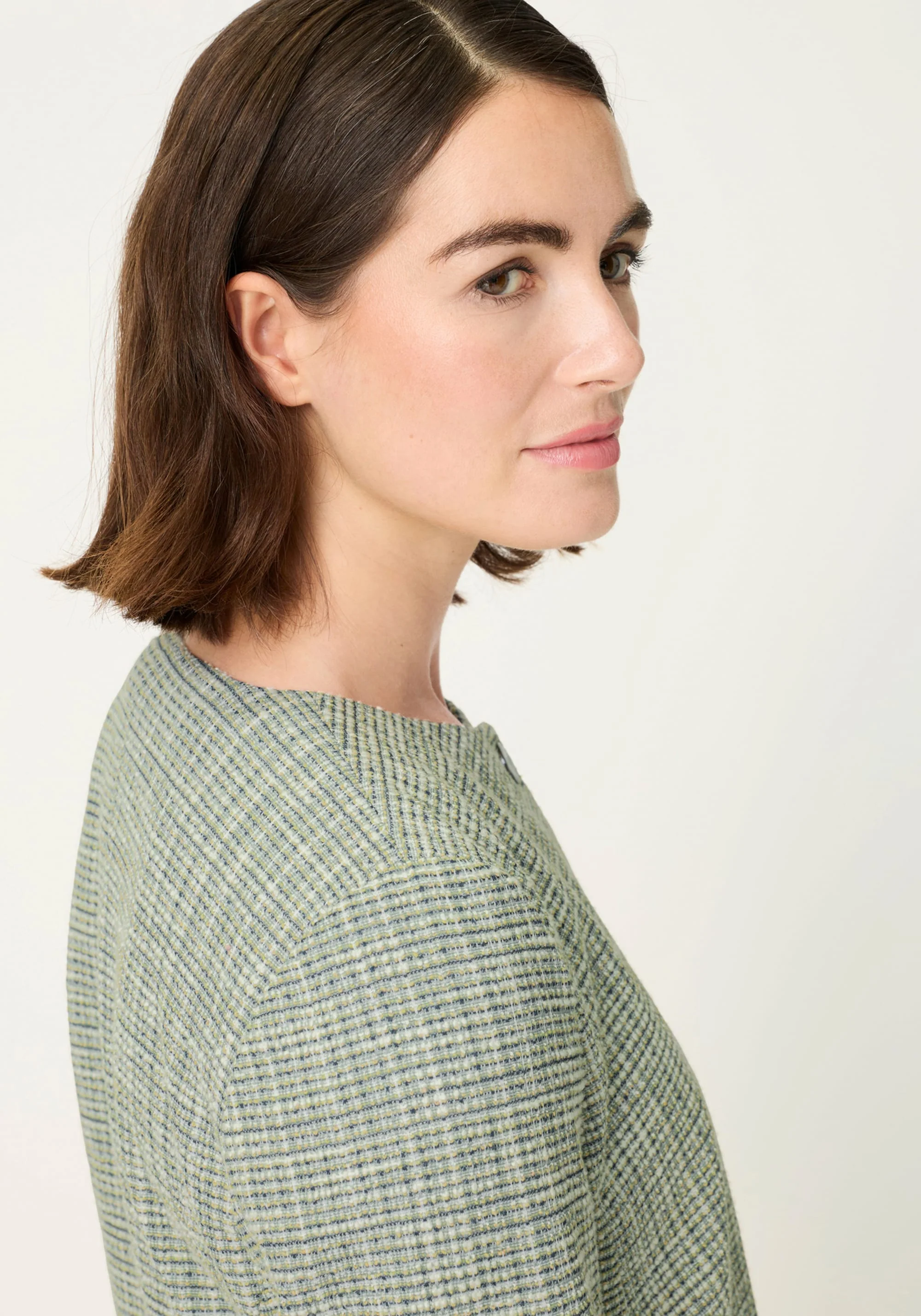 Collarless Jacket - Image 3
