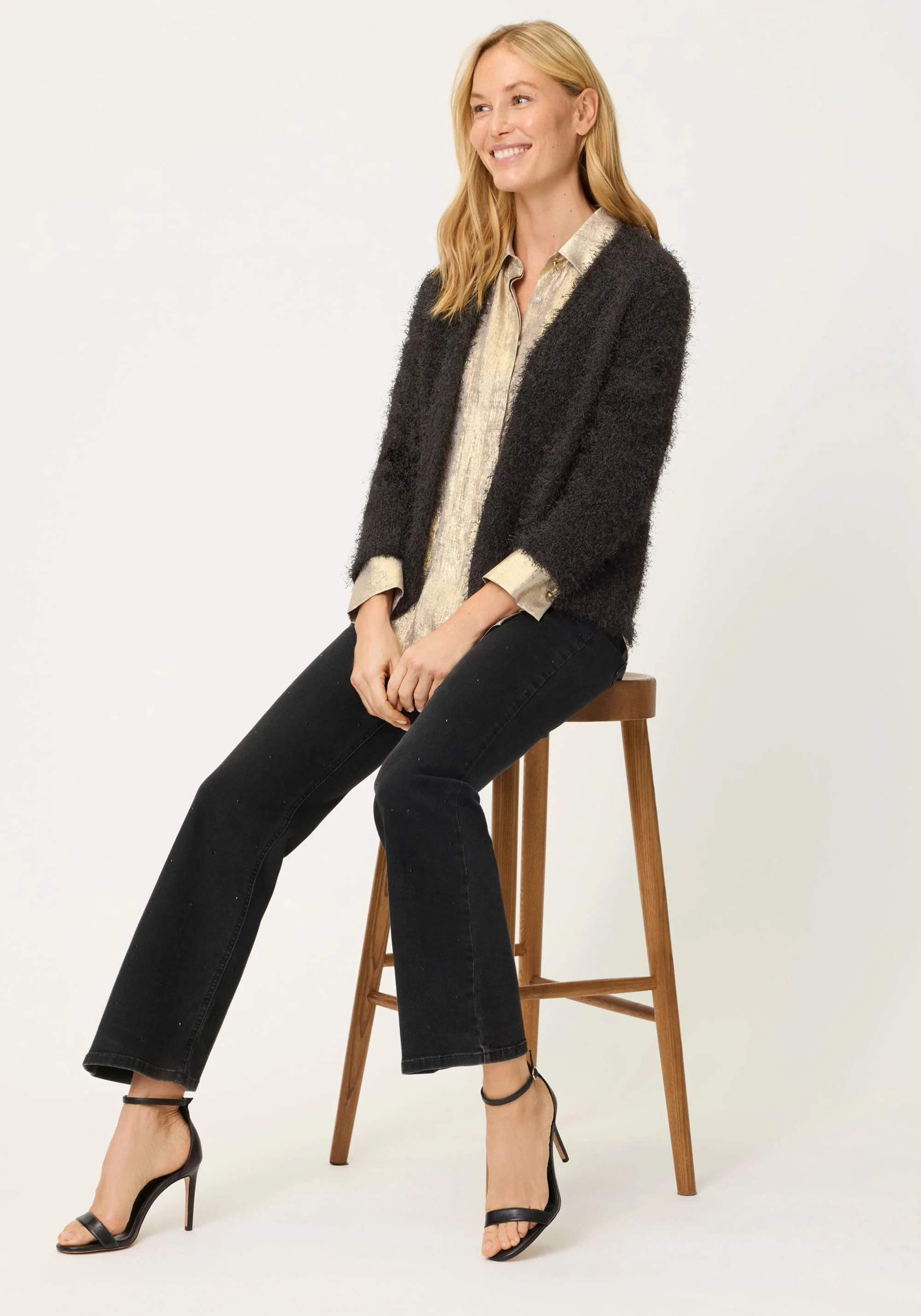 Cropped Feather Yarn Cardigan - Image 5