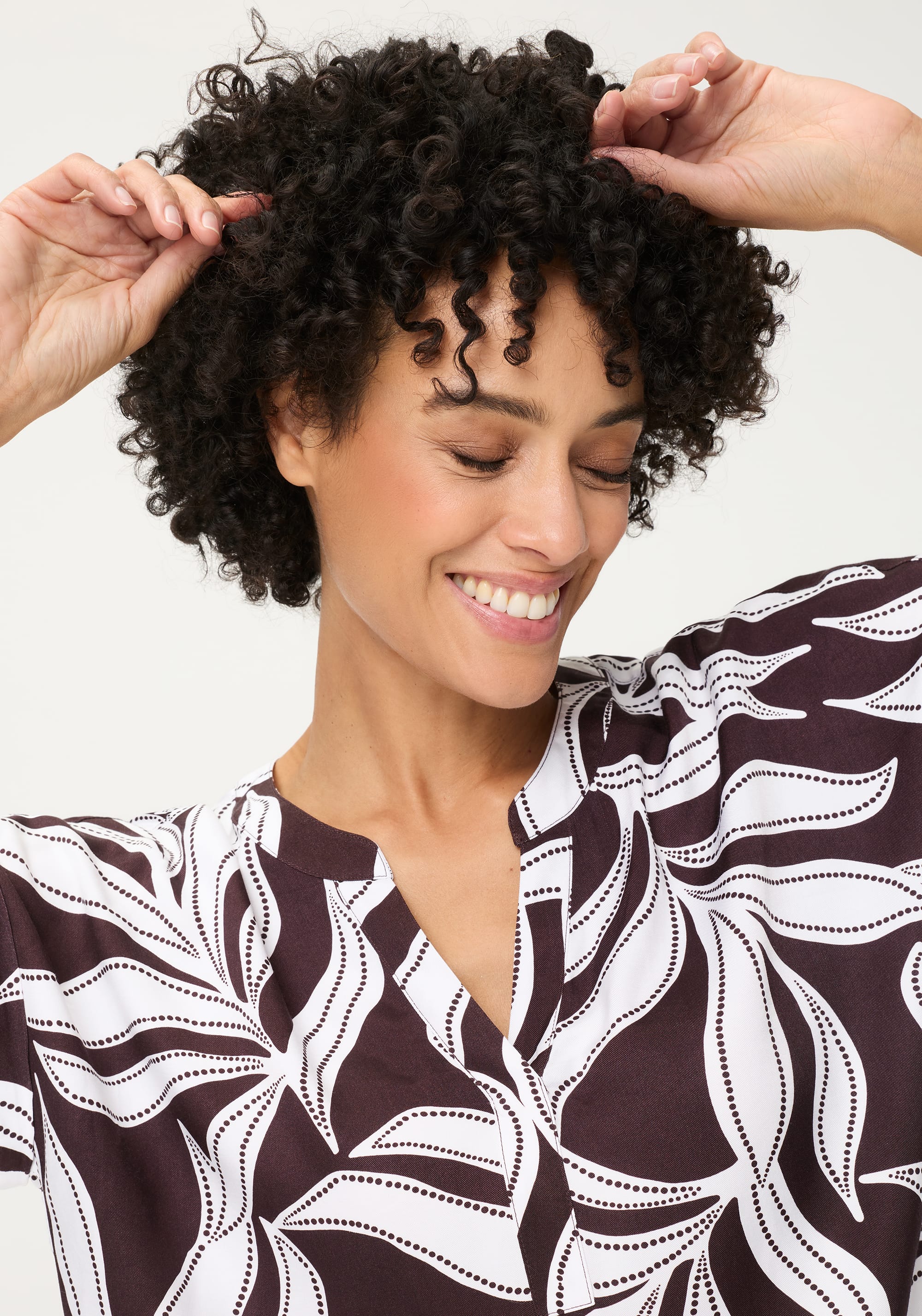 Dotted Leaf Blouse - Image 3