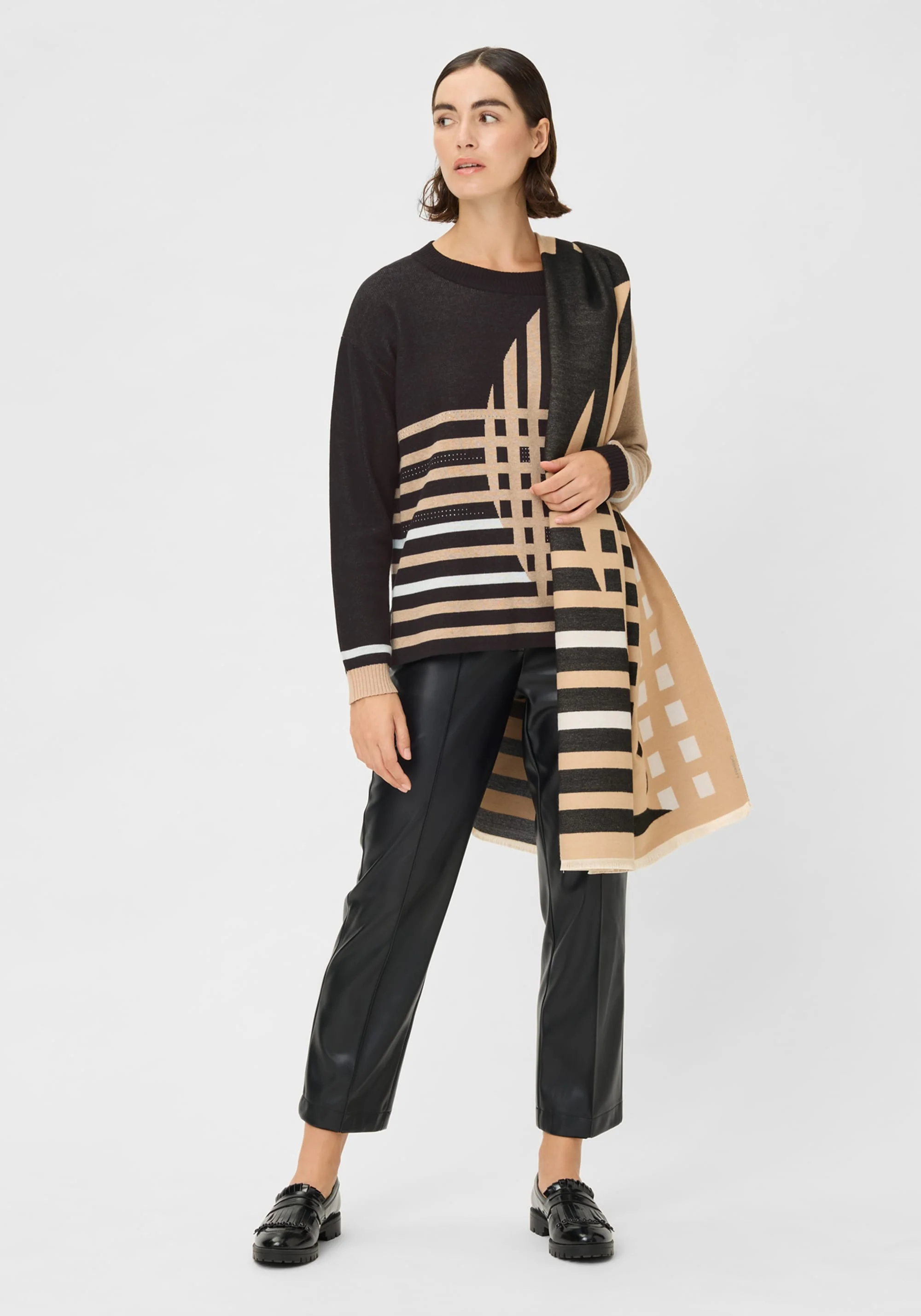 Embellished Graphic Sweater - Image 5