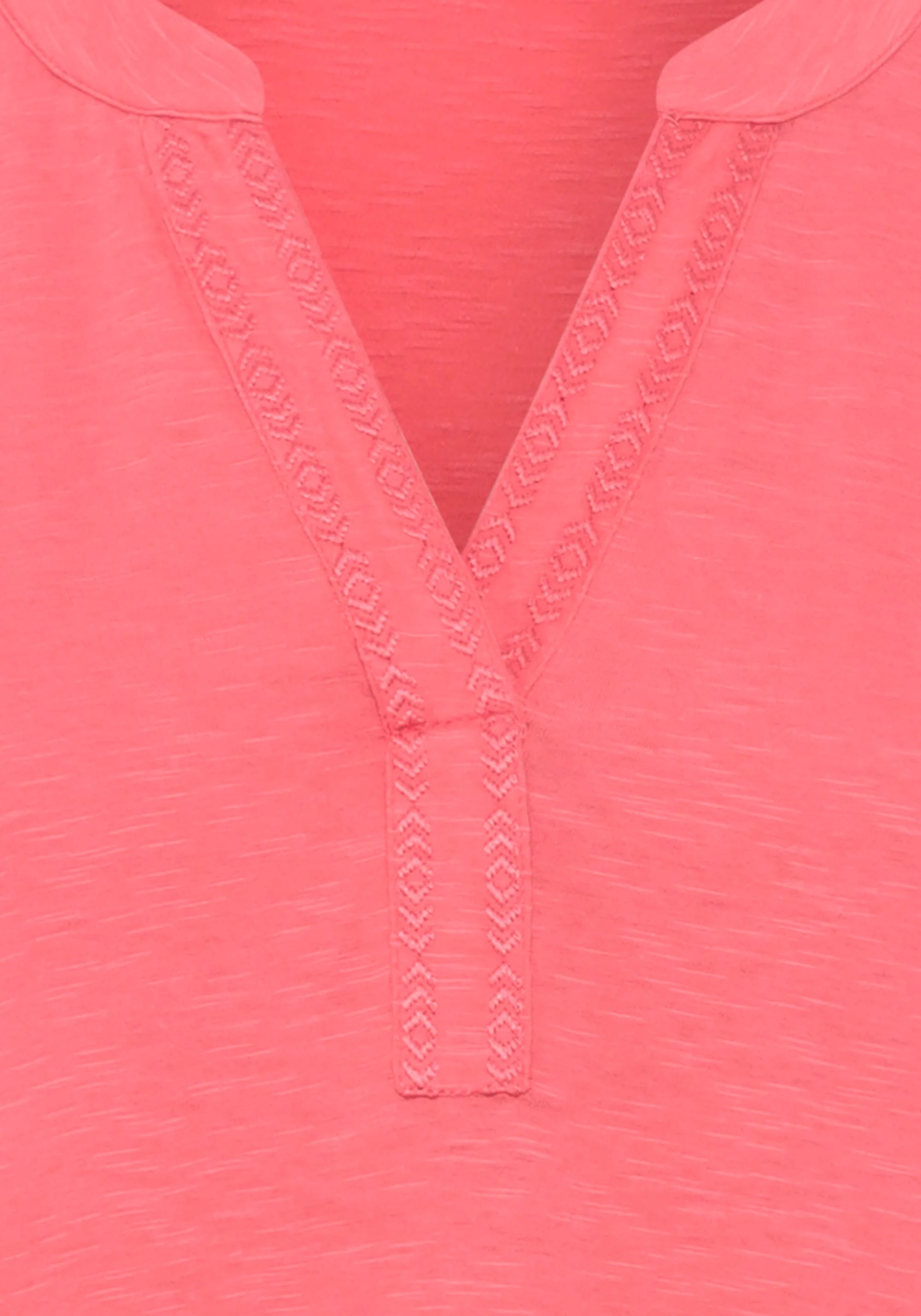 Embroidered Split V-Neck T-Shirt - Image 5