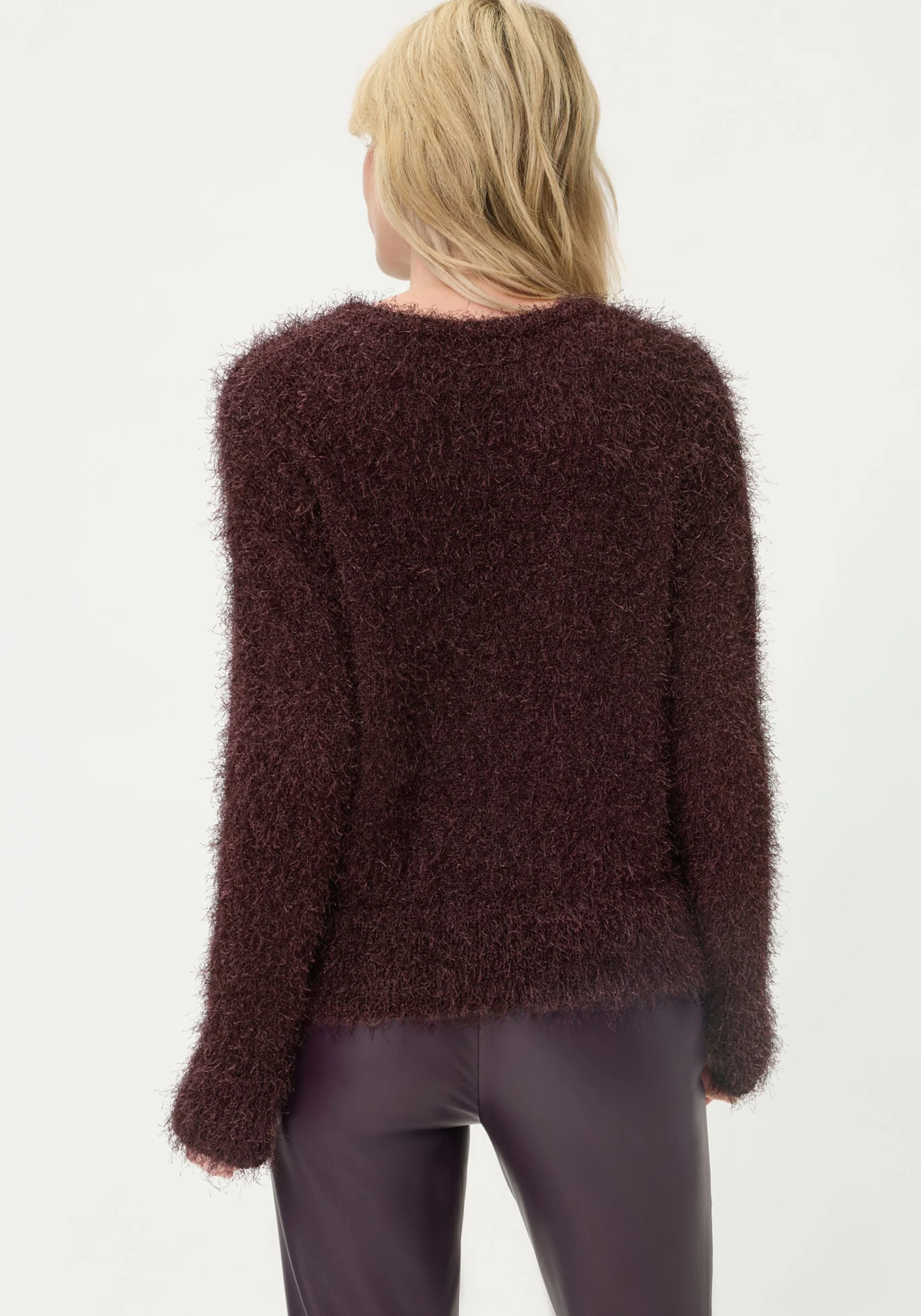 Feather Yarn Sweater - Image 3