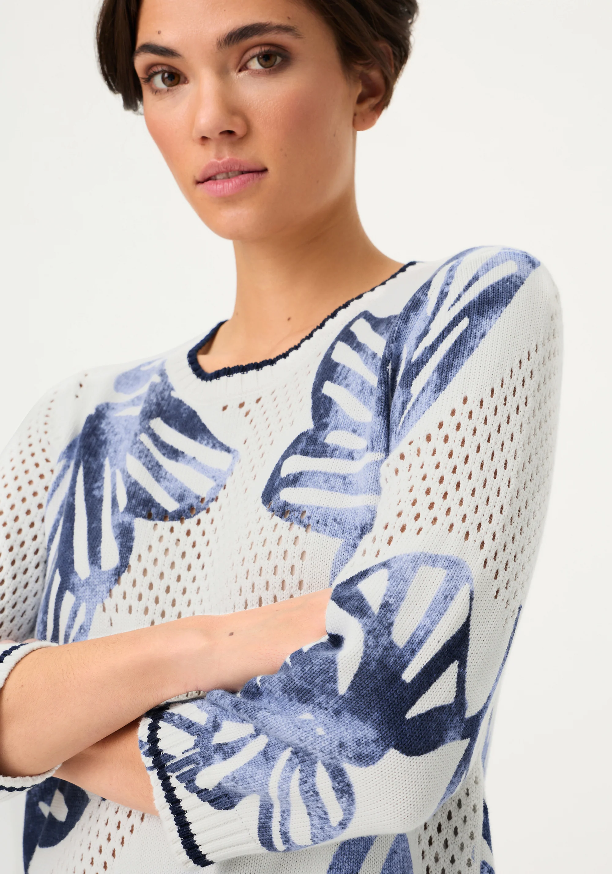 Floral Ajour Knit Sweater - Image 3
