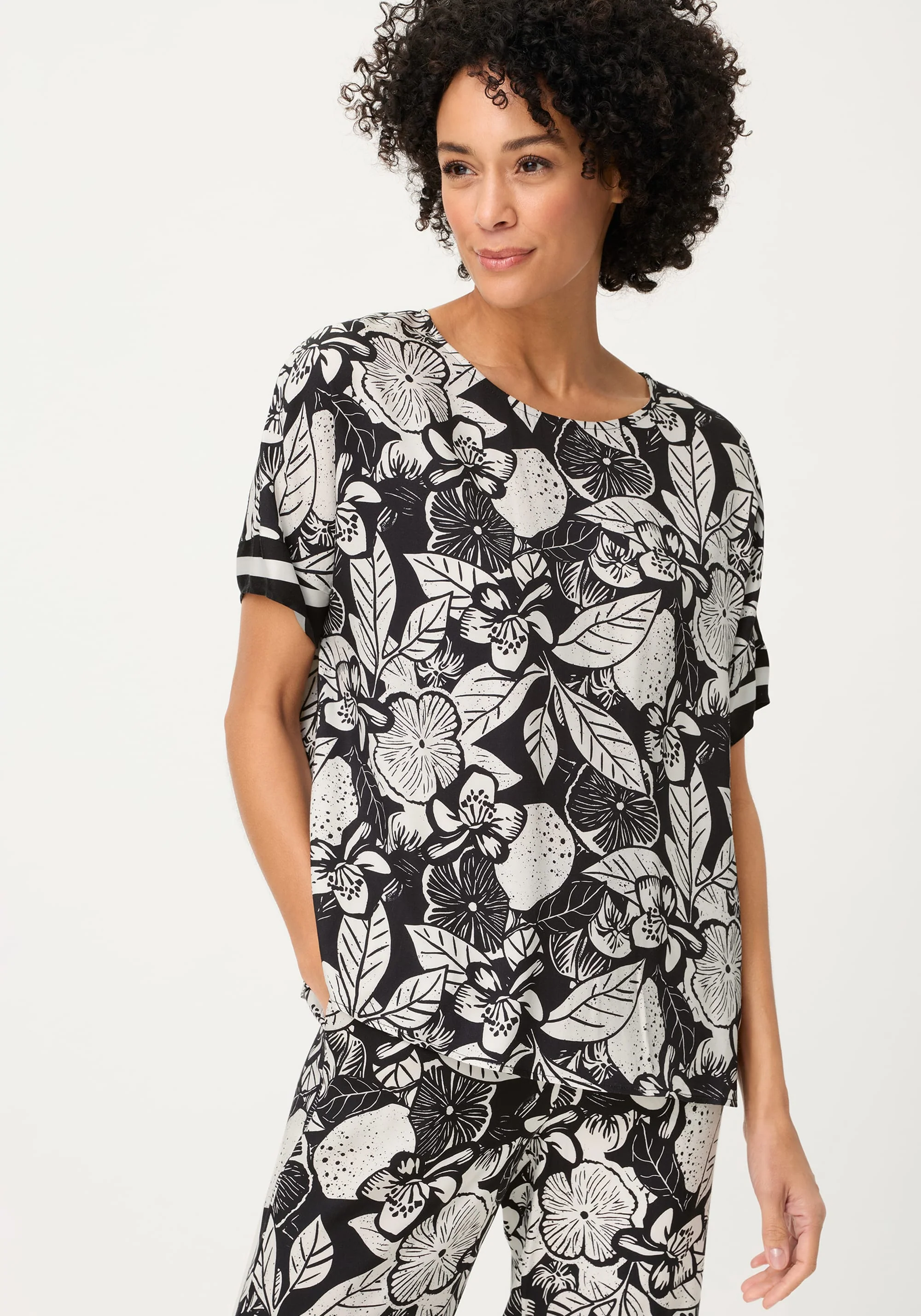 Floral Blouse - Image 2