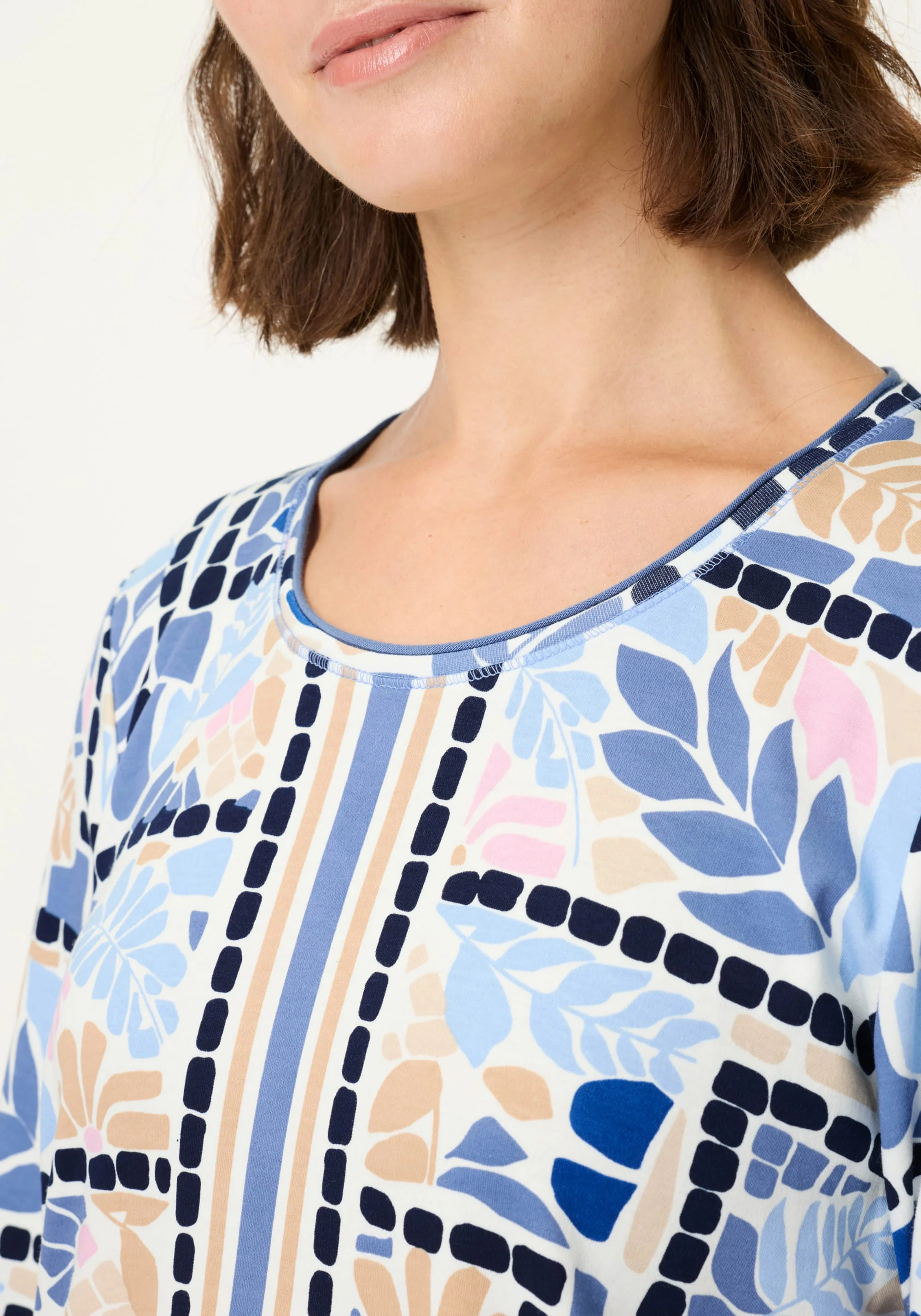 Floral & Border Print T-Shirt - Image 3
