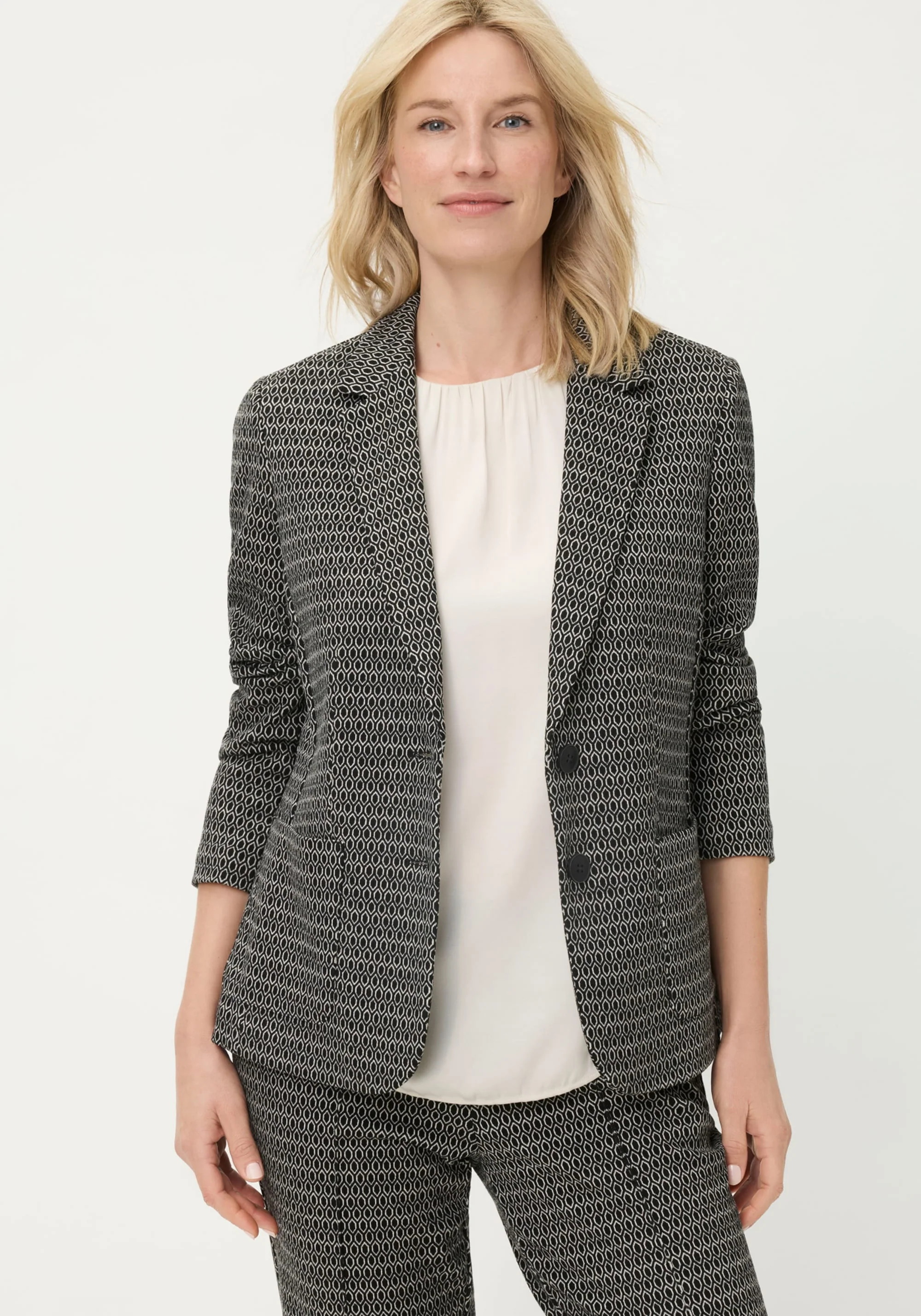 Geo Knit Blazer