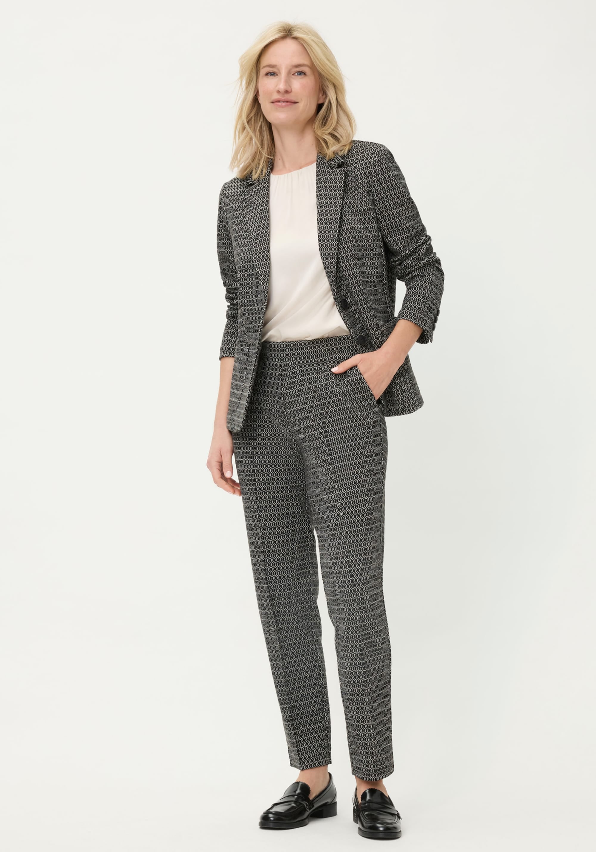 Geo Knit Blazer - Image 5