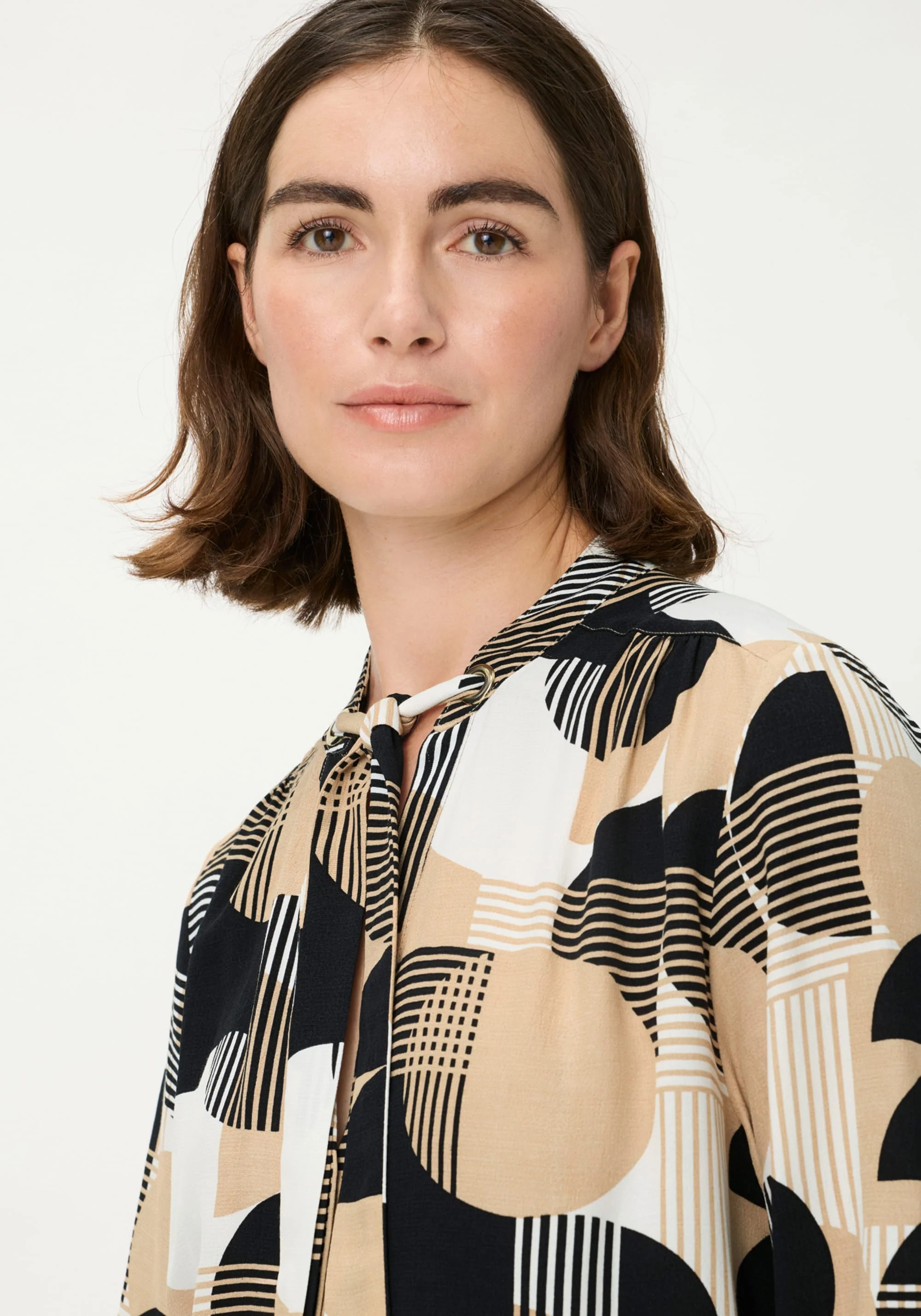 Geo Mixed Tie-Neck Blouse - Image 4