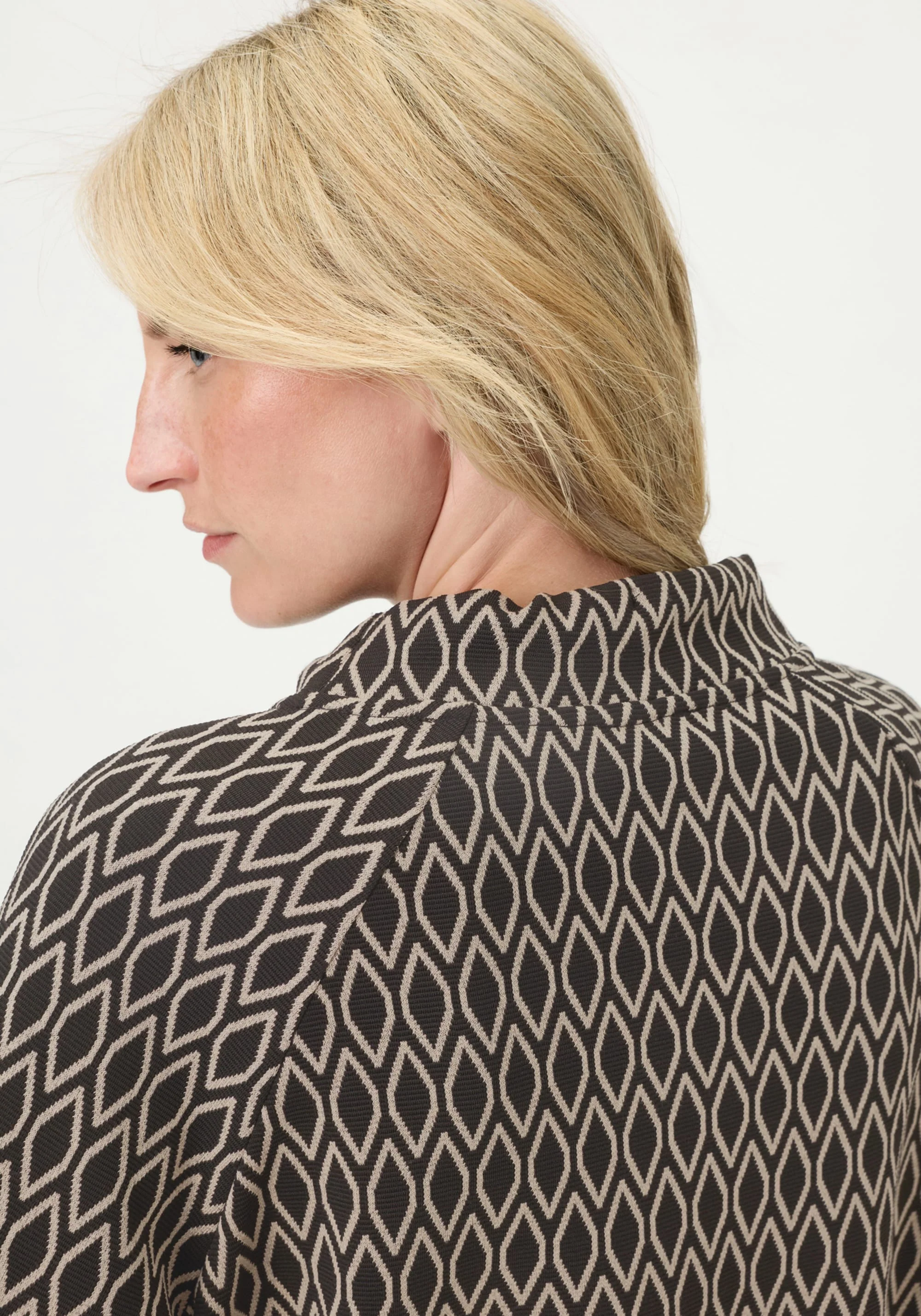 Graphic Jersey Top - Image 4