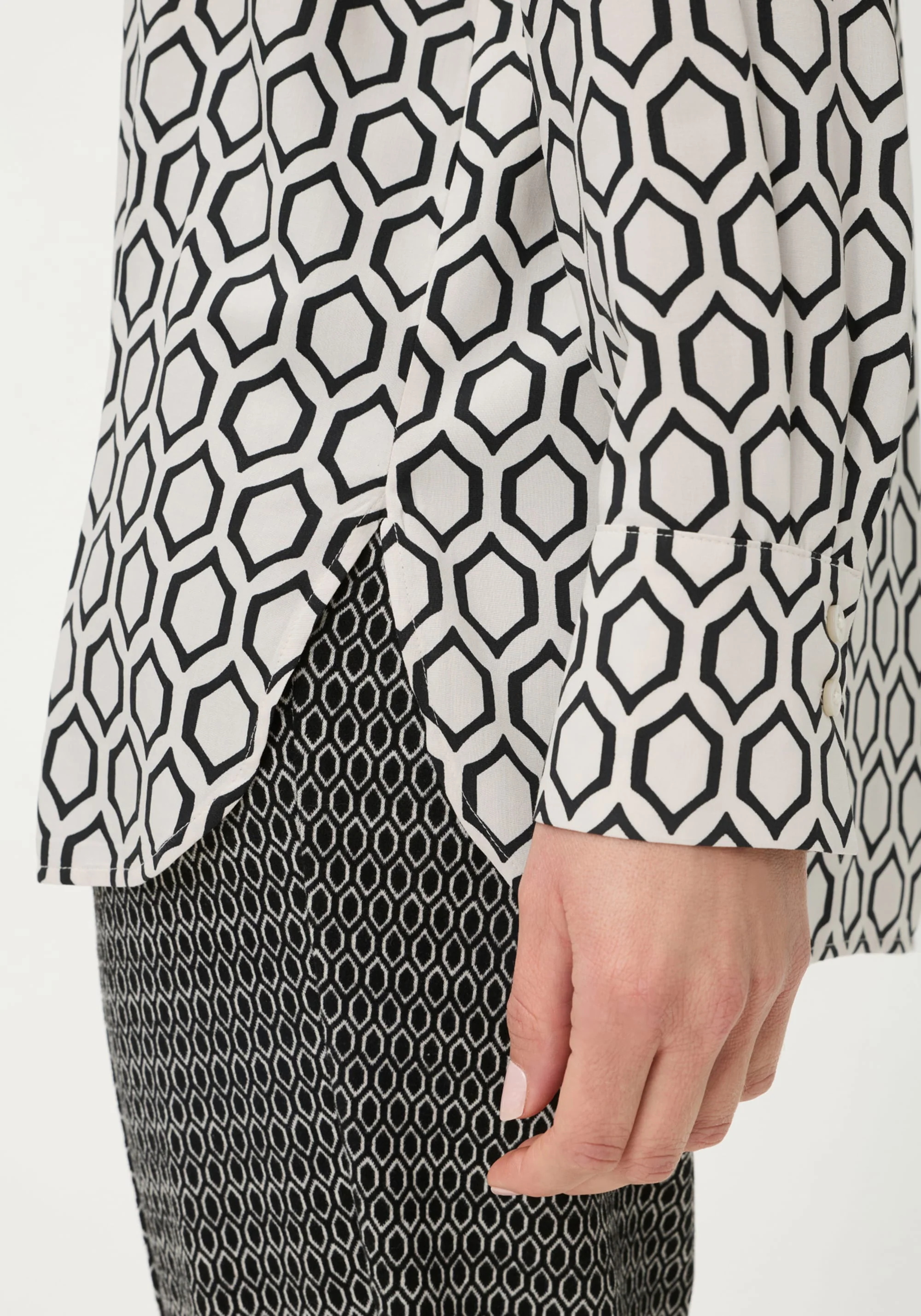 Graphic Tunic Blouse - Image 4