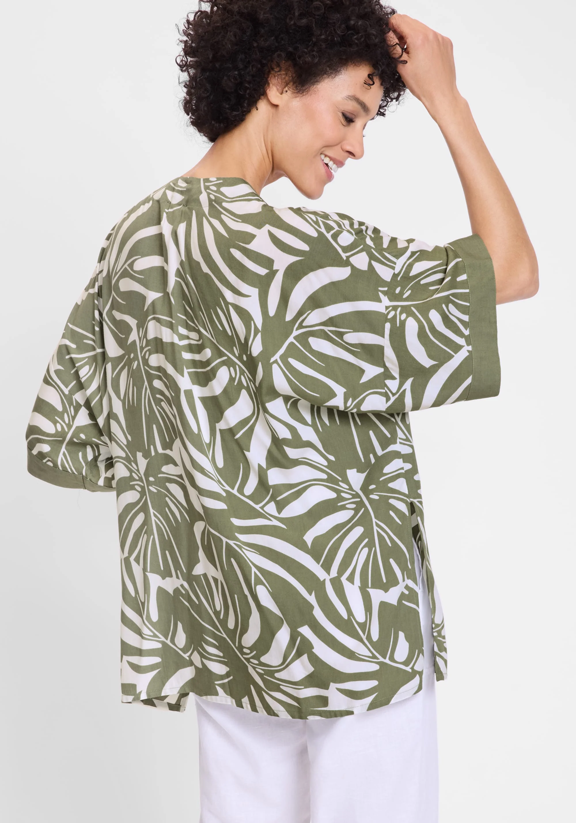 Leaf Print Lightweight Kimono - Image 2