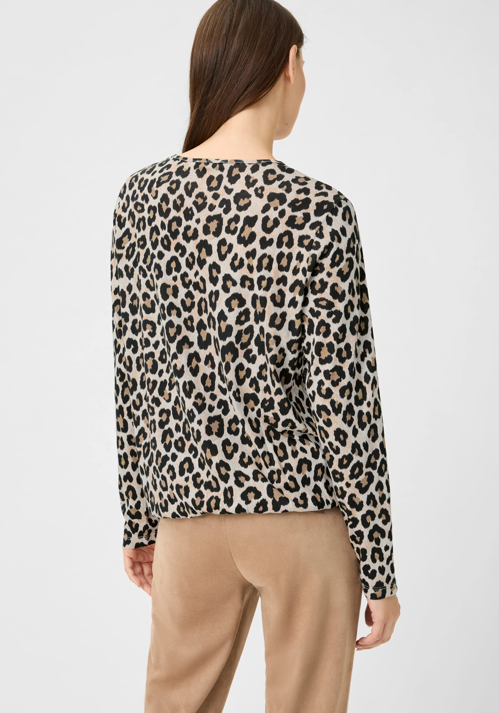 Leopard Keyhole Neck T-Shirt - Image 2