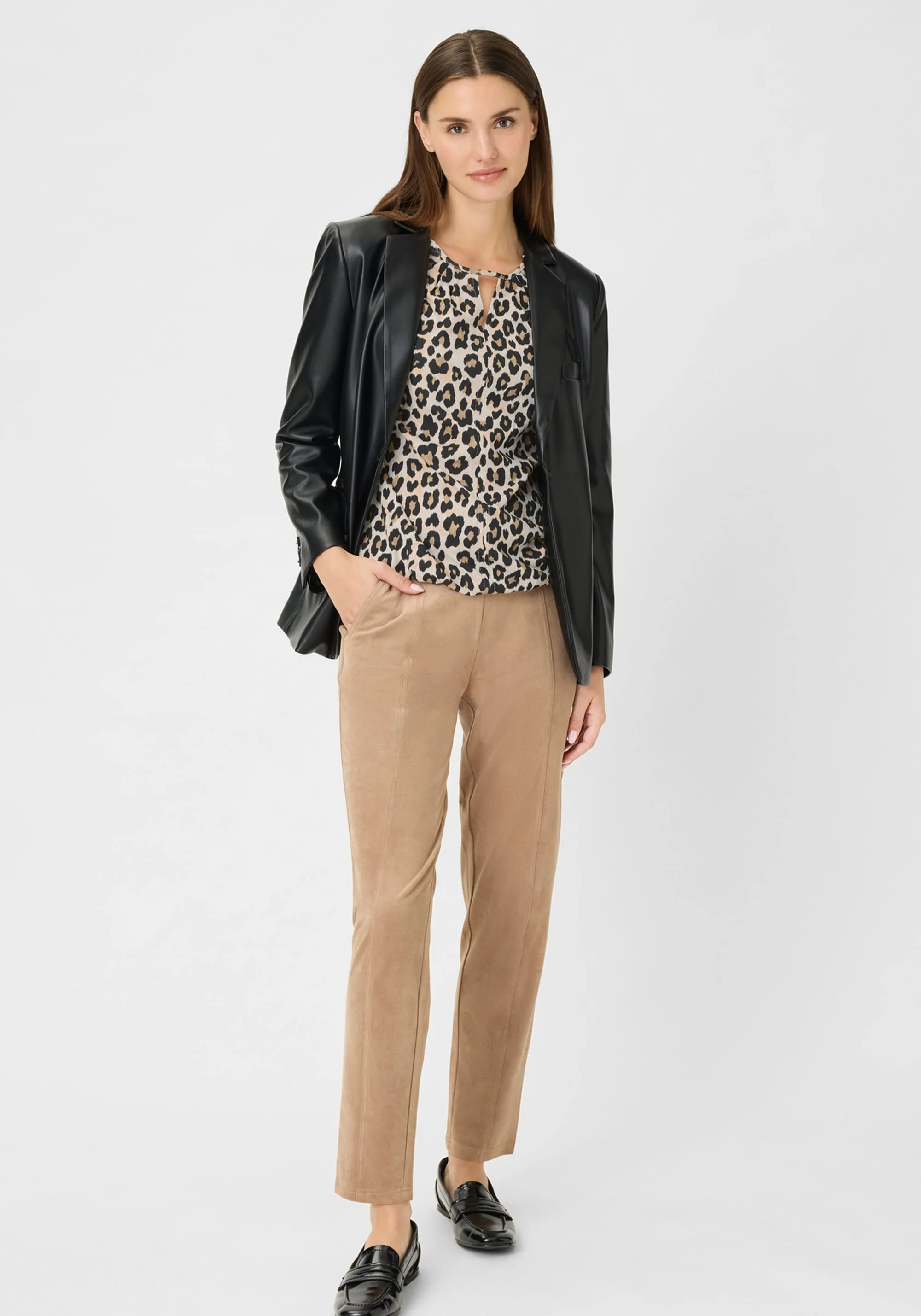 Leopard Keyhole Neck T-Shirt - Image 3