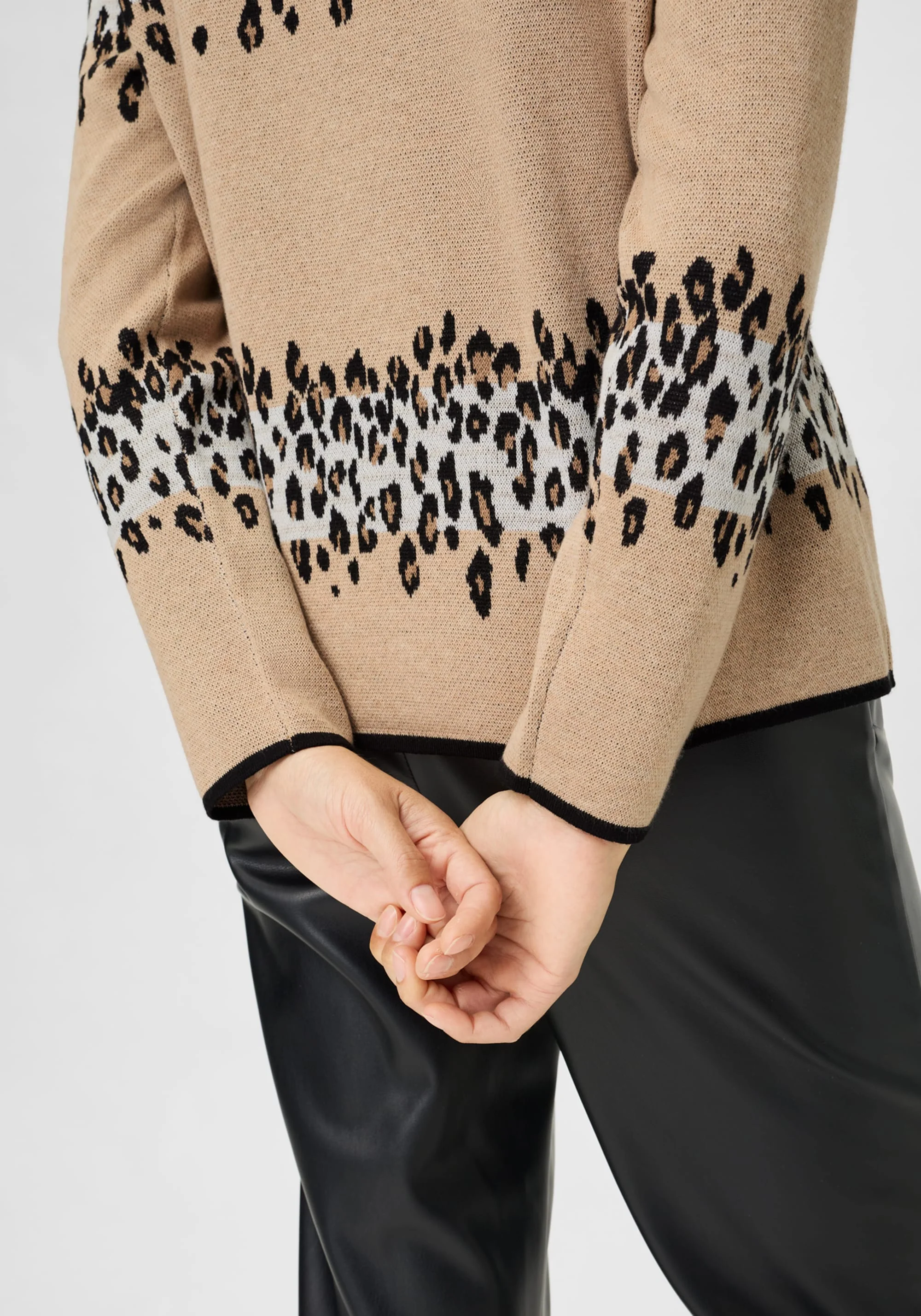 Leopard Panneaux Sweater - Image 4