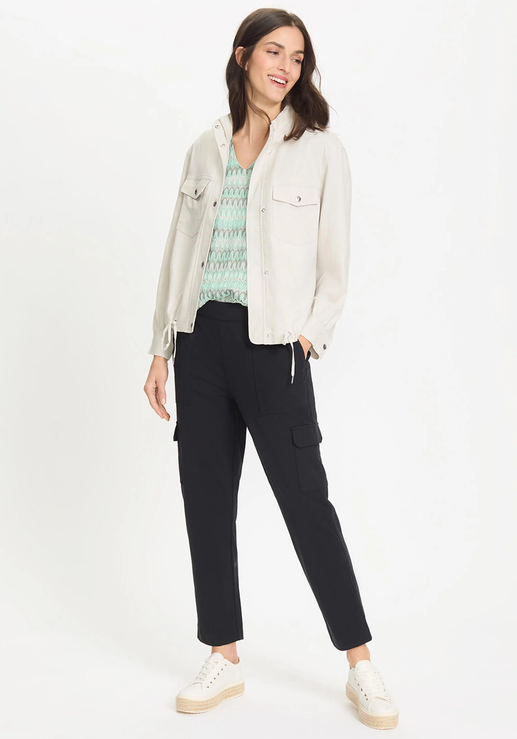 Lisa Fit Cropped Cargo Pant - Image 2