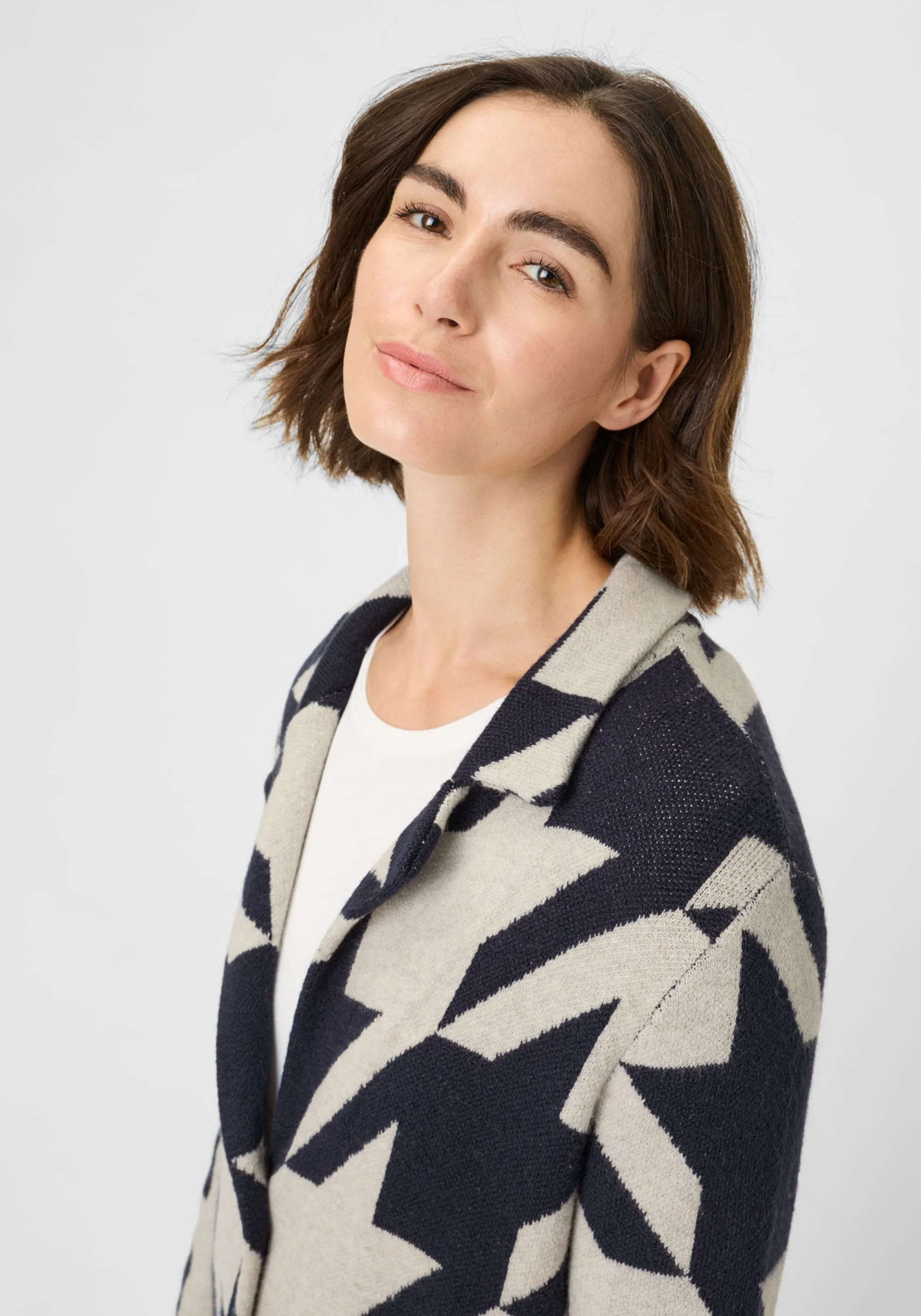 Longline Houndstooth Statement Cardigan - Image 4