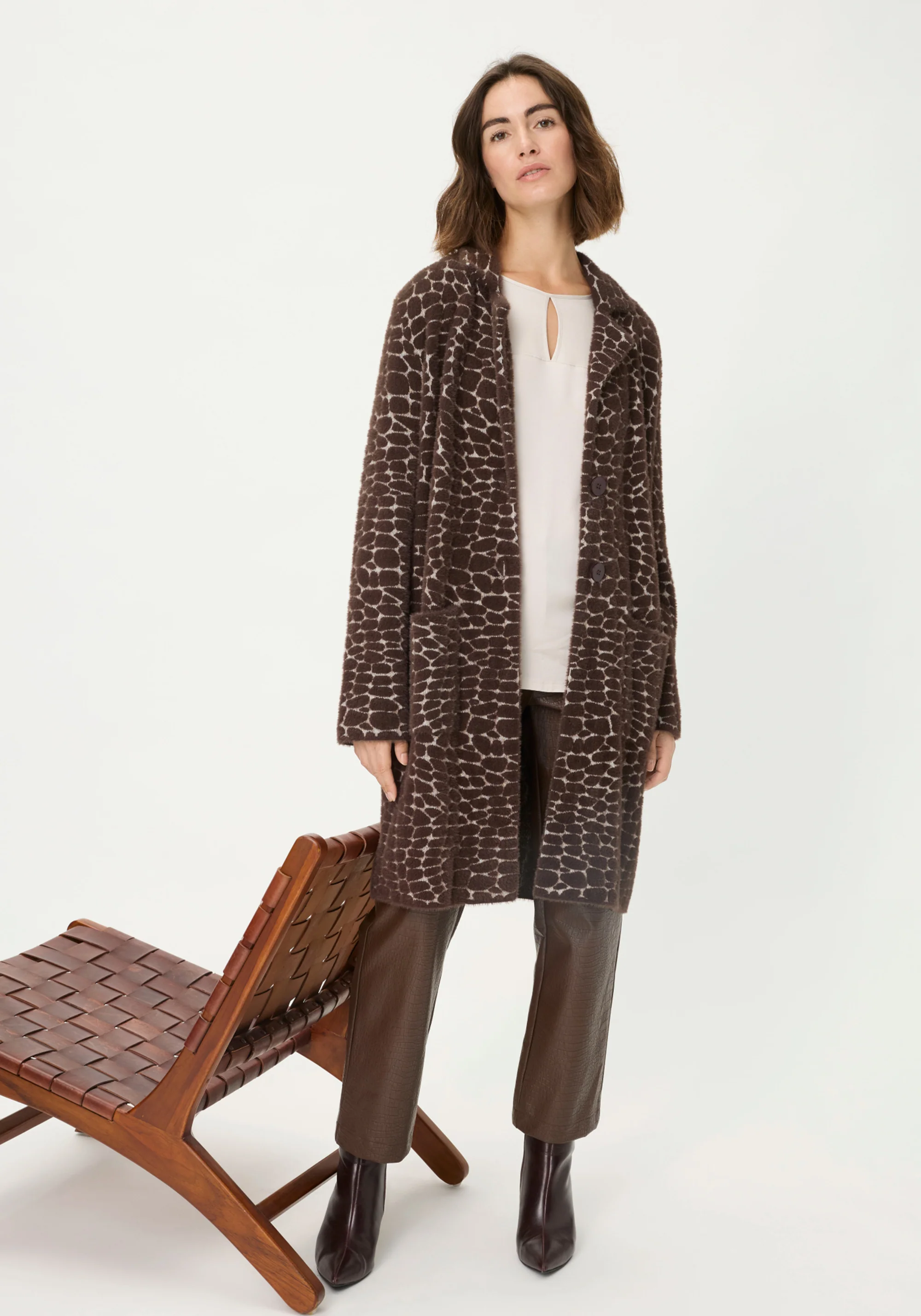 Longline Modern Animal Feather Coatigan