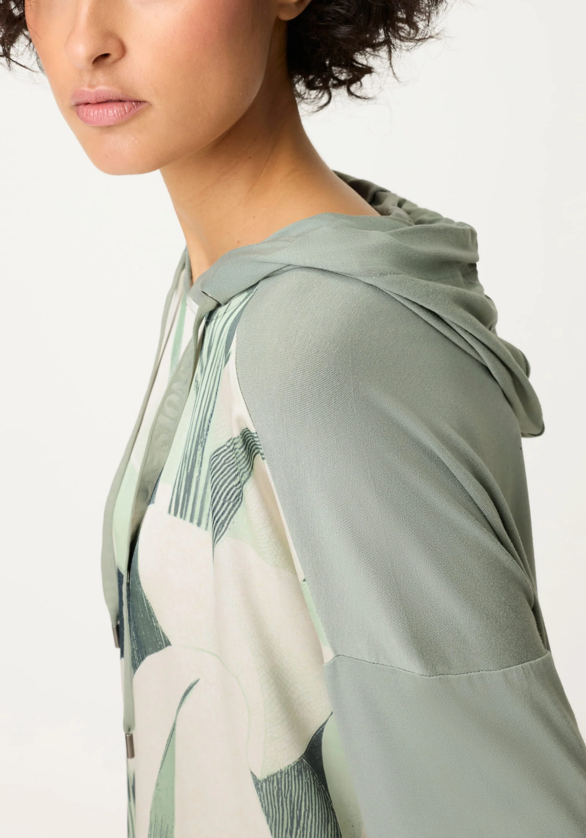 Mixed Media Leaf Print T-Shirt with Hood - Image 3