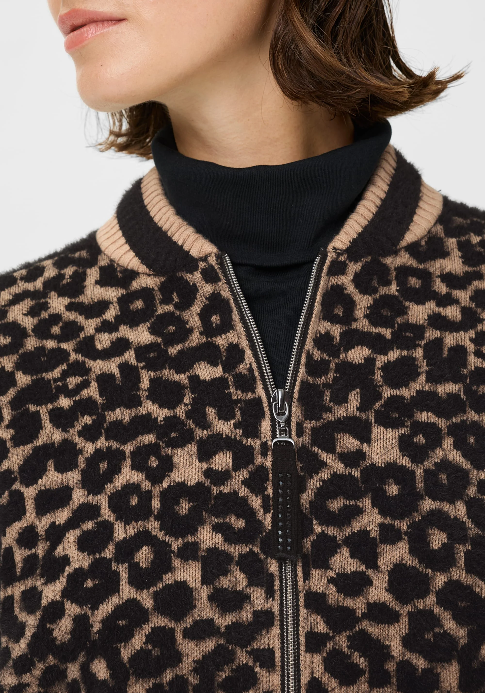 Mixed Media Leopard Zip Front Cardigan - Image 5