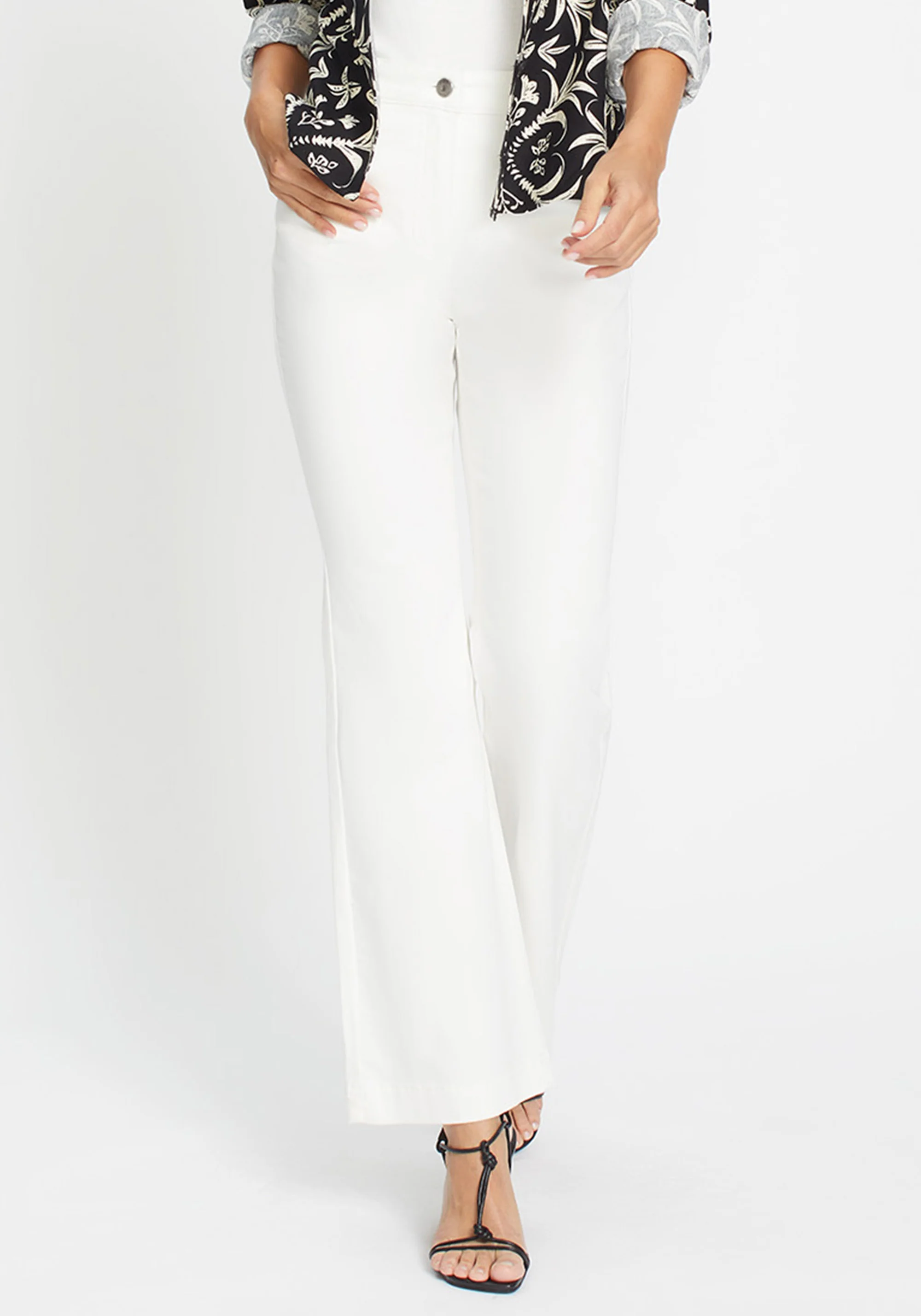 Mona Fit Bootcut Jean - Image 3