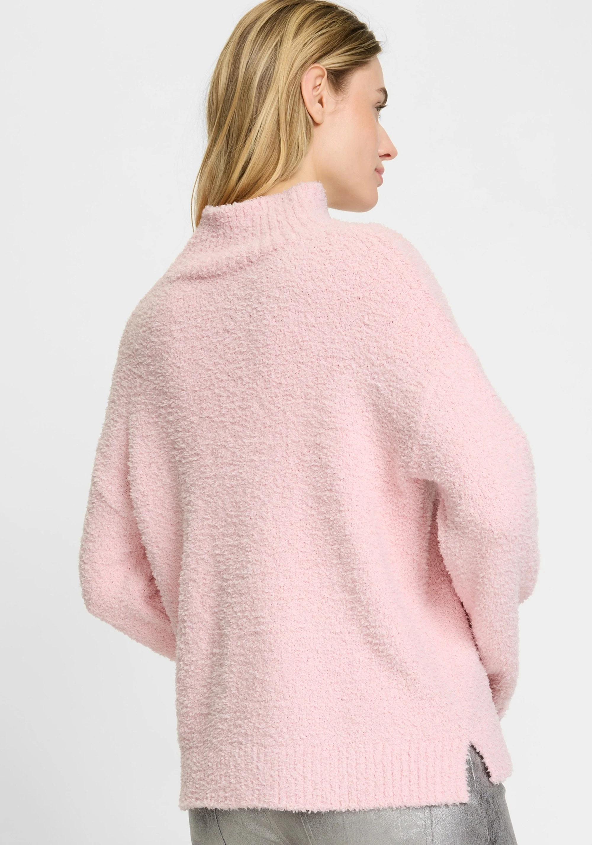 Plush Yarn  Sweater - Image 8