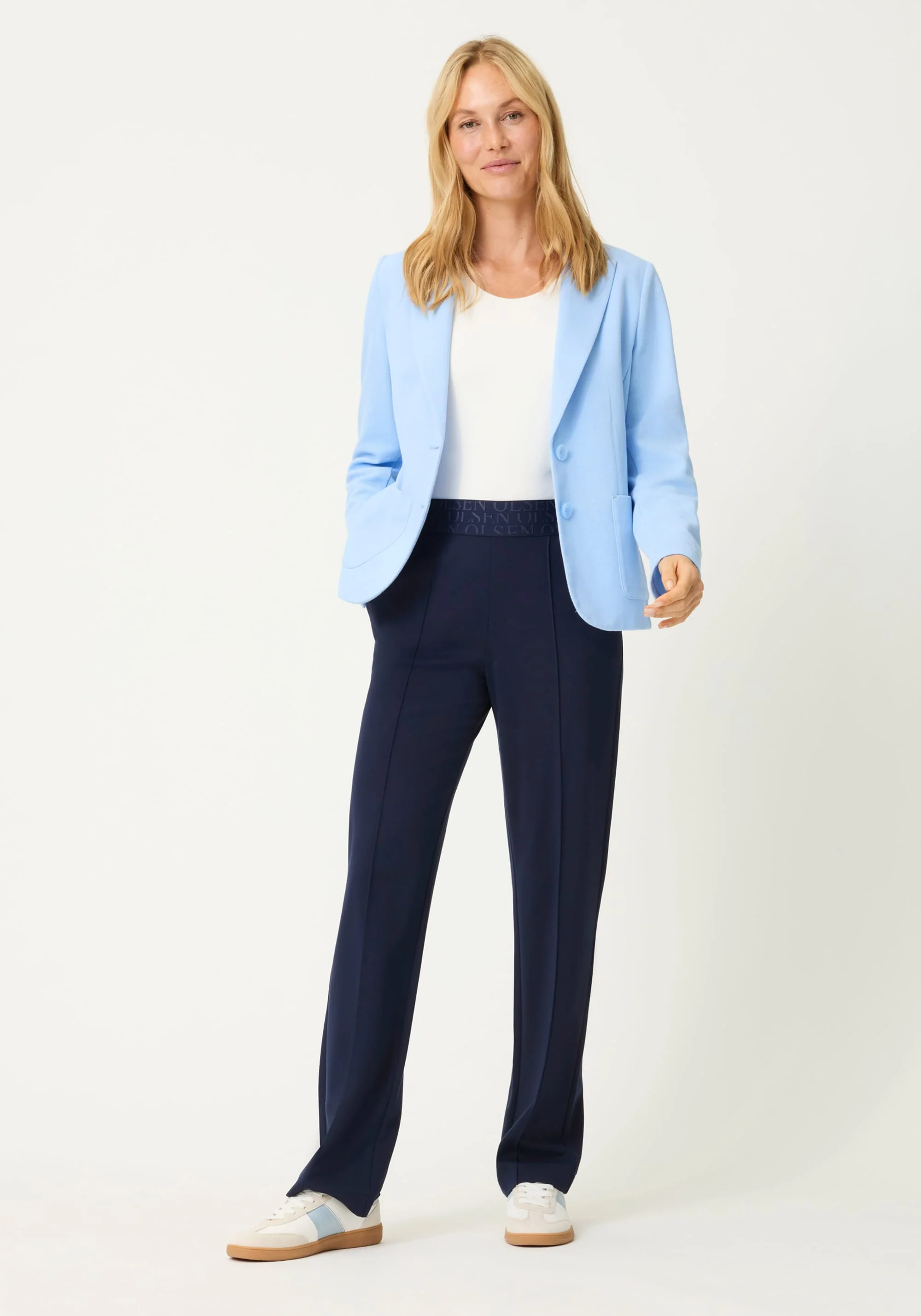 Pull-On Knit Pant