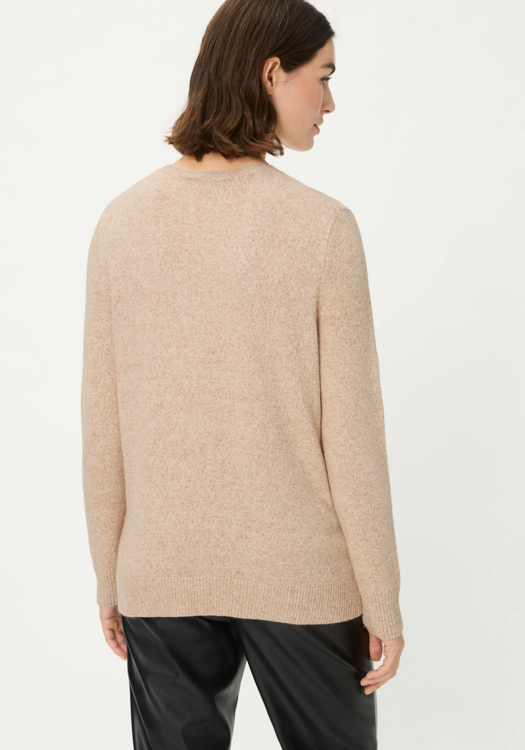 Pullover with Embellished Leo Accents - Image 3