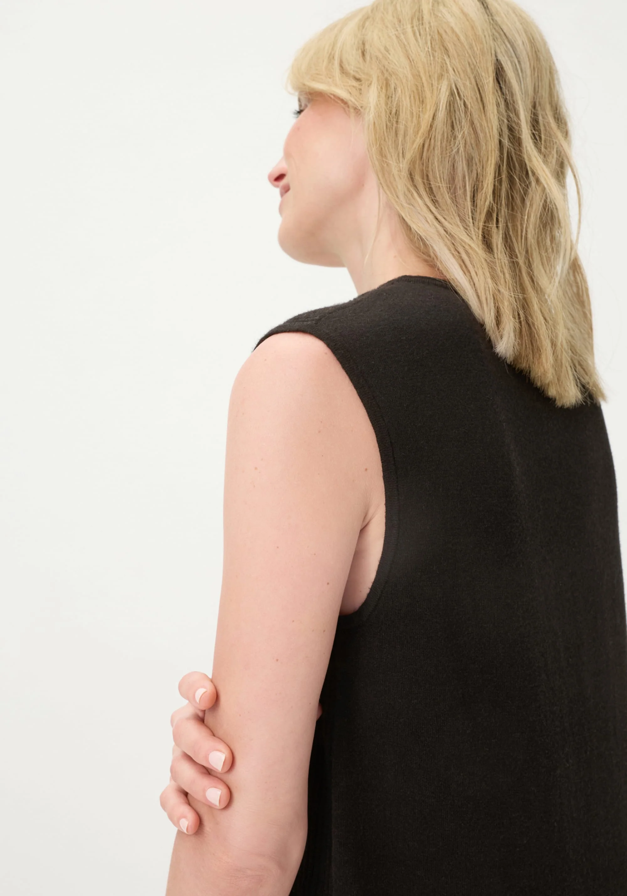 Rib Knit Shell with Sequin Detail - Image 4
