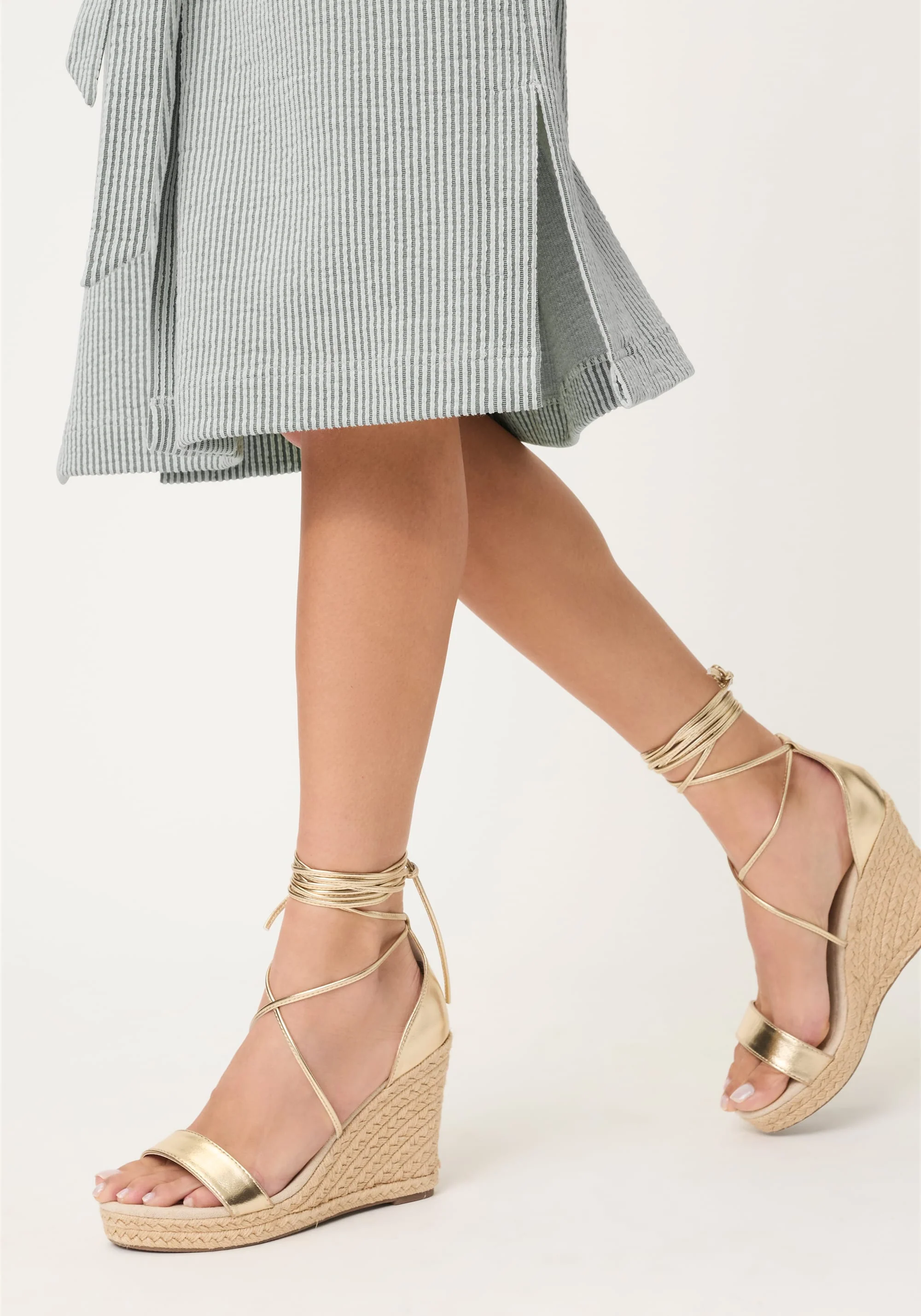 Seersucker Shirt Dress - Image 4
