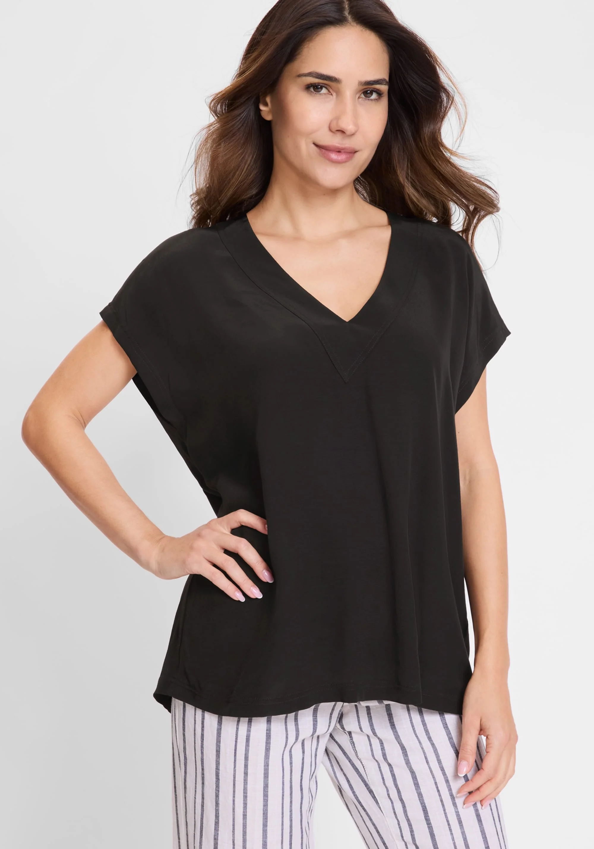 Solid V-Neck Short Sleeve Blouse