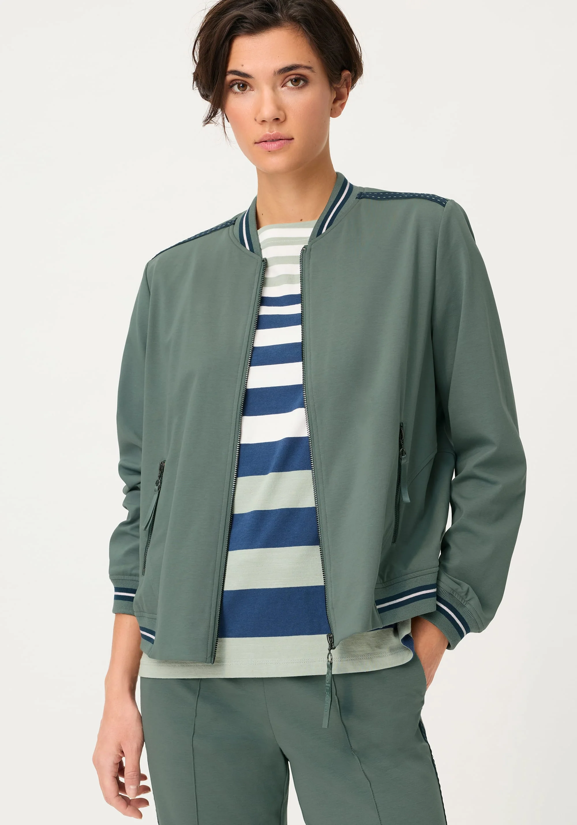 Sporty Knit Jacket - Image 2
