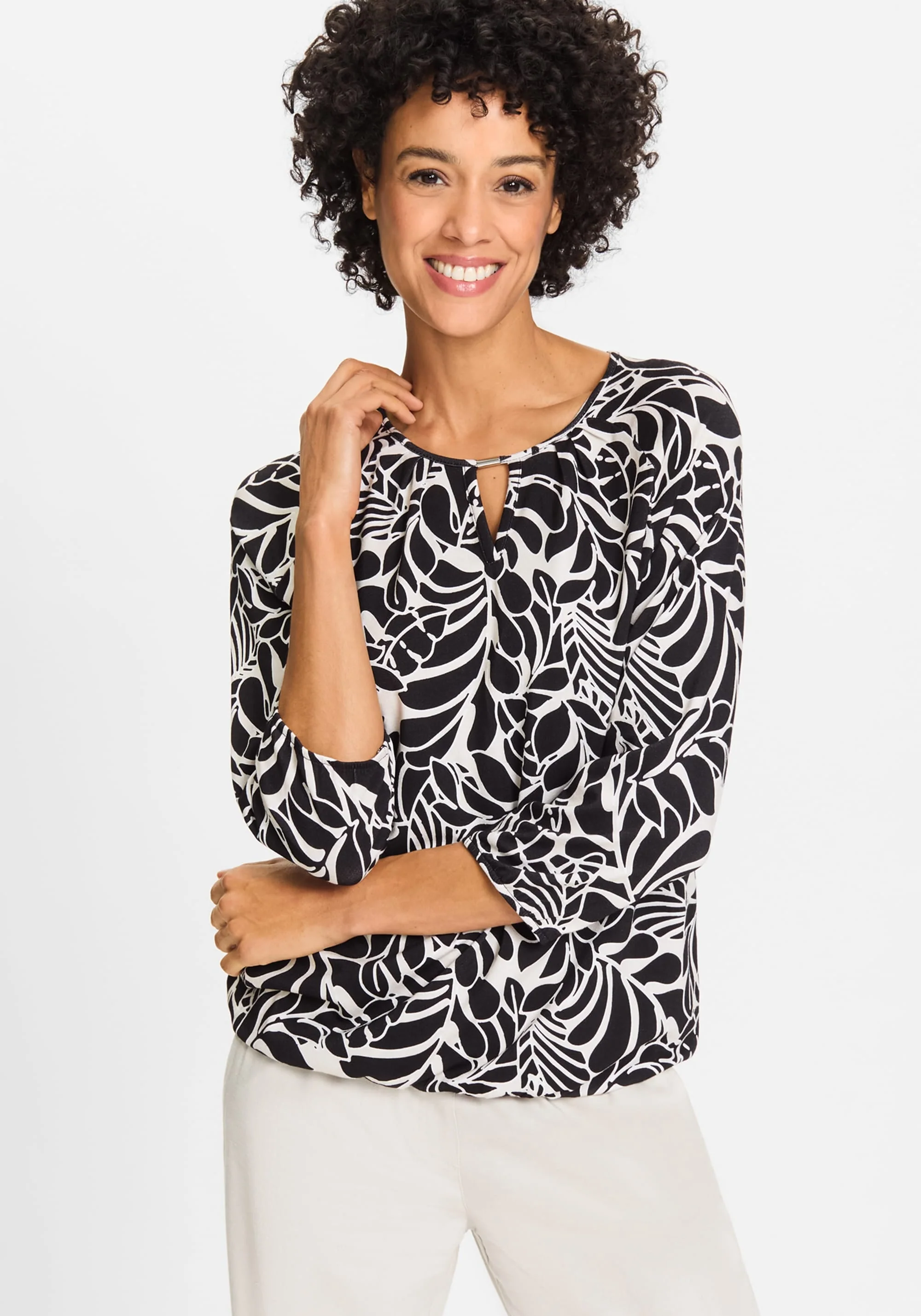 Statement Leaf Print - Image 2